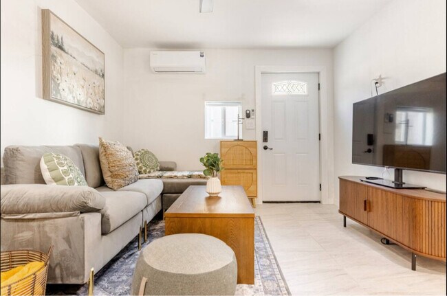 Foto del edificio - 7675 El Cerro Dr