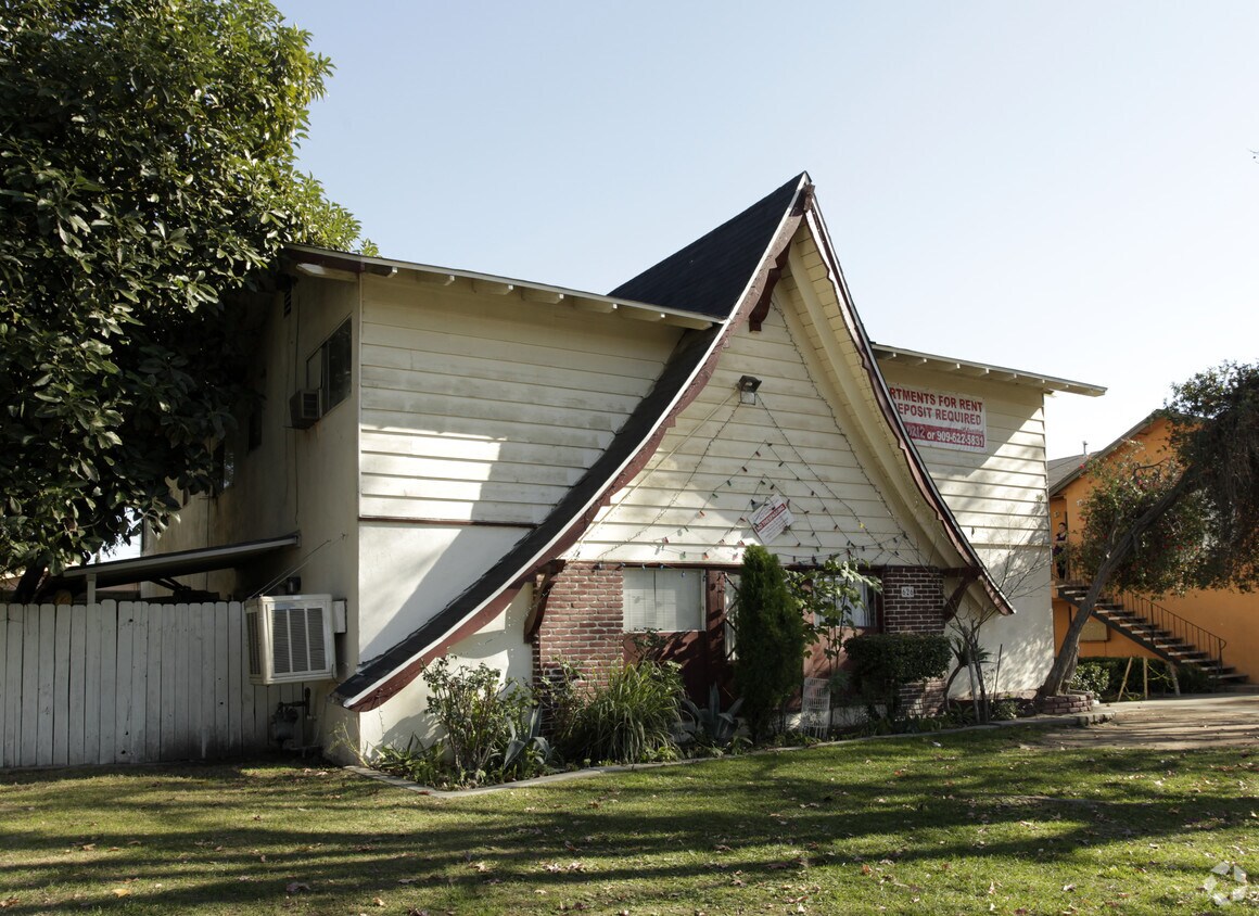 Building Photo - 626 Karesh Ave