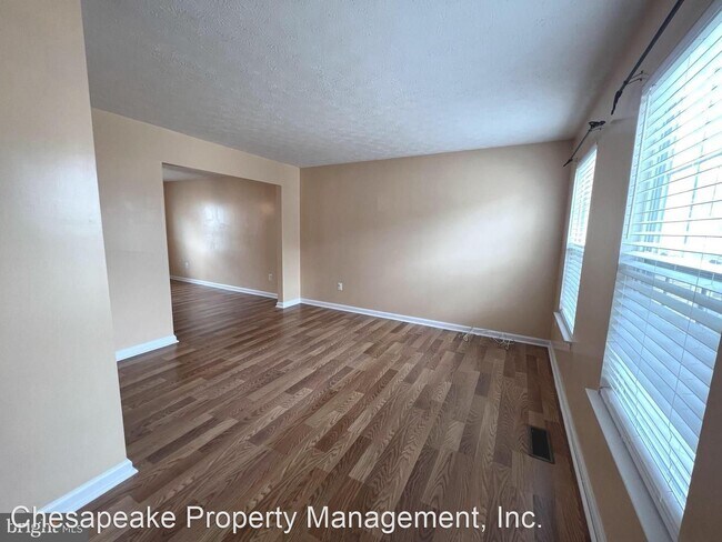 Foto del edificio - 4 br, 3.5 bath House - 4530 Rebekka Circle