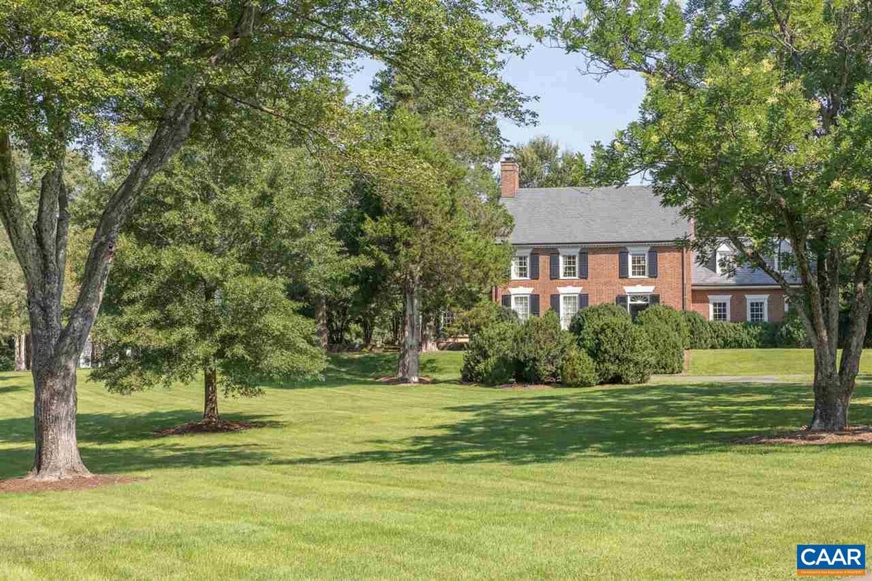 Primary Photo - 255 Farmington Dr