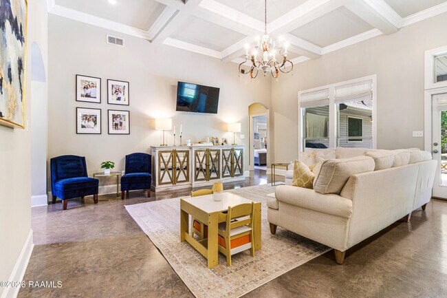 Building Photo - 500 Bateleur Way