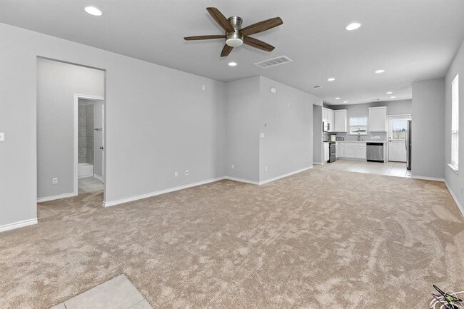 Foto del edificio - 316 Ancellotta Wy