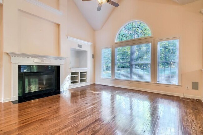 Building Photo - 411 Hogan Woods Cir