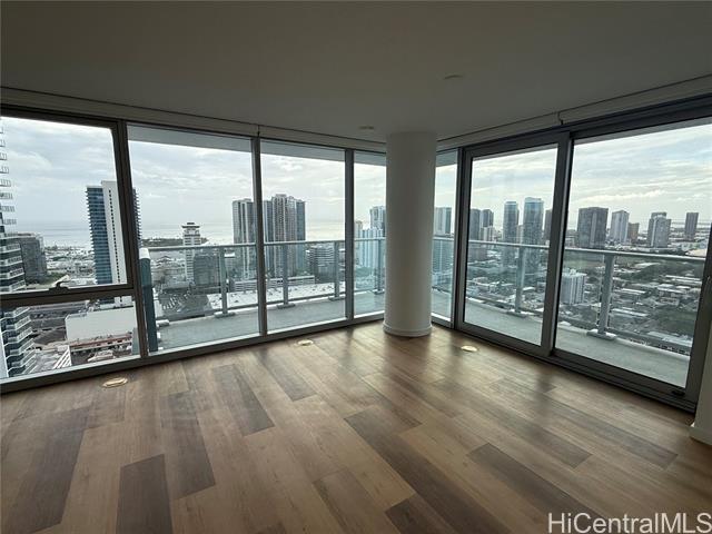 Building Photo - 1515 Liona St