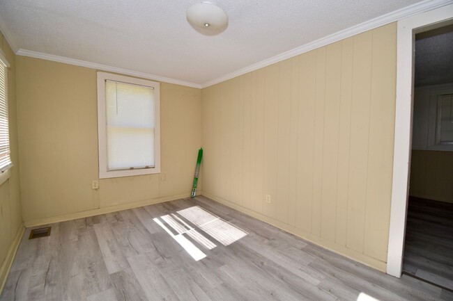 Building Photo - 2 Bed 1 Bath Home Just Outside of Ruston