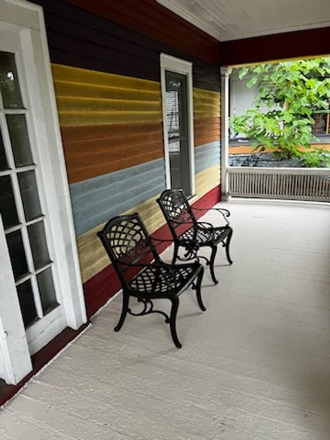 Photo - 300 N Spring St Apartment