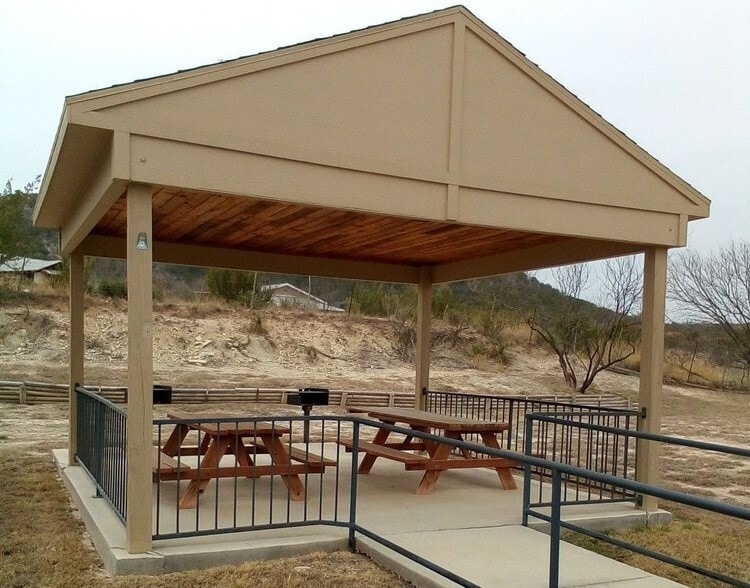 Building Photo - 111 NW Main St