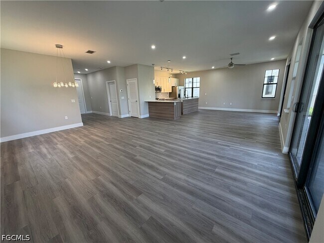 Foto del edificio - 9908 Porto Fino Cir