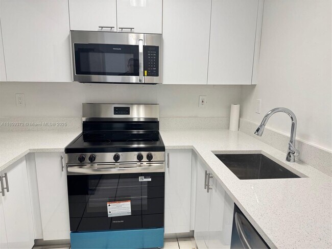 Foto del edificio - 8419 SW 209th St