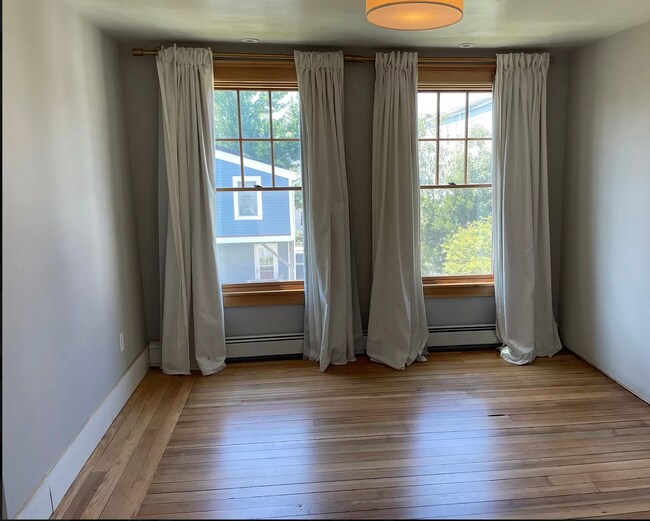 Foto del edificio - 10 Lowell St