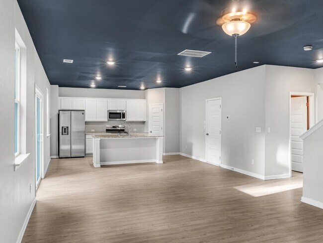 Foto del edificio - 2054 Maplewood Way