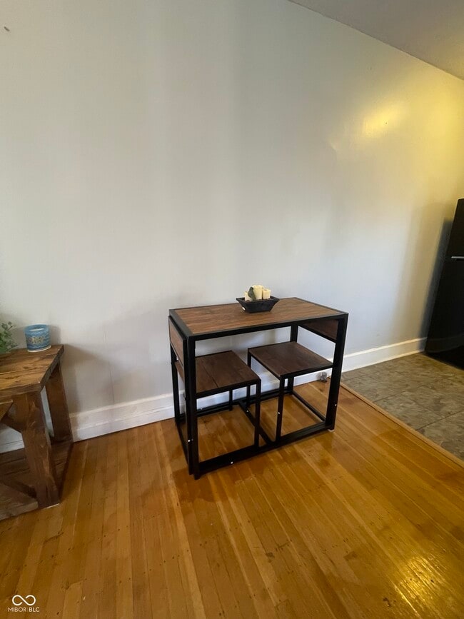 Foto del edificio - 115 E 36th St