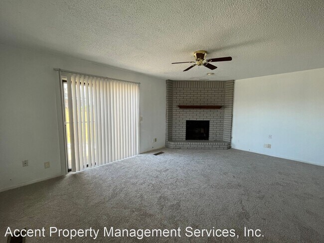 Foto del edificio - 3 br, 2 bath House - 7105 South Date Place