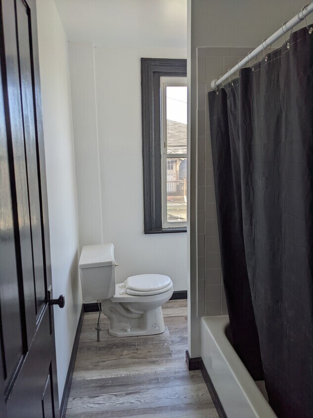 Bathroom - 29 W 4th St