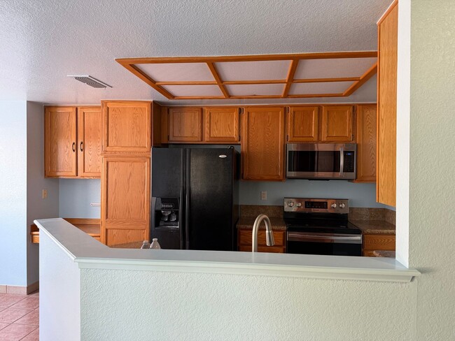 Building Photo - Spacious 3-Bed, 2-Bath One-Story Home in Sacramento!