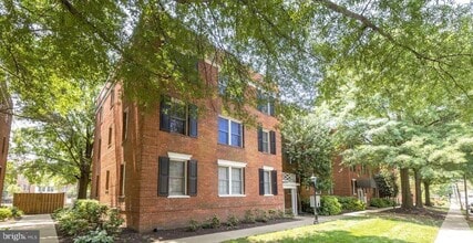 Building Photo - 600 Bashford Ln