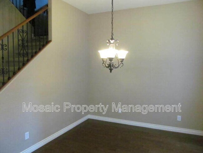 Foto del edificio - 2664 E Hampton Ln