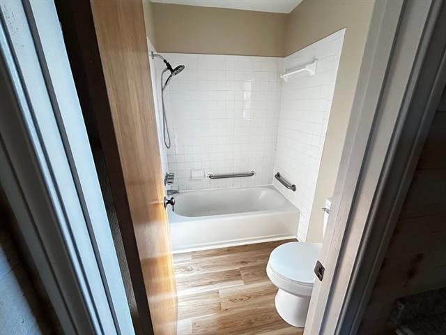 Foto del edificio - 116 Kimberly St