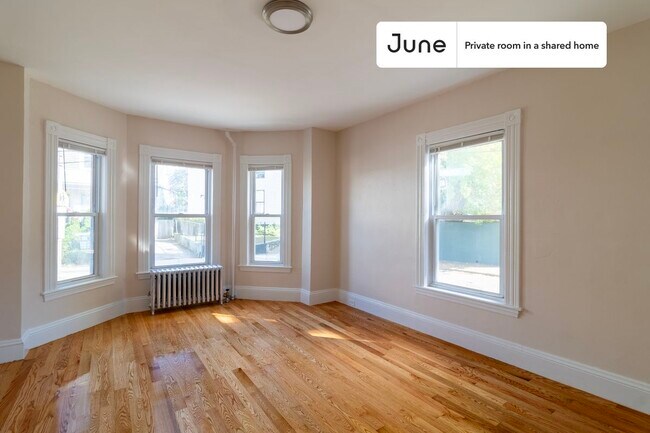Building Photo - Room in Shared 7 bed/2 bath home in Allston