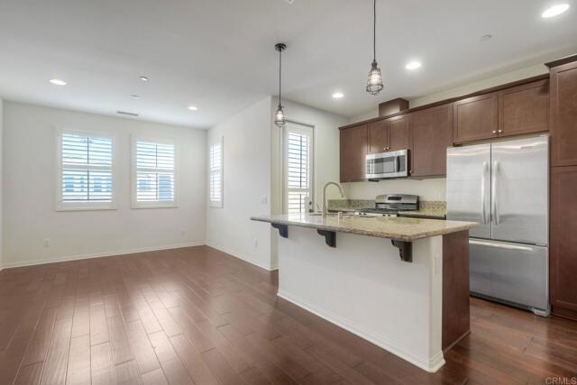 Foto del edificio - 5063 Waterview Way