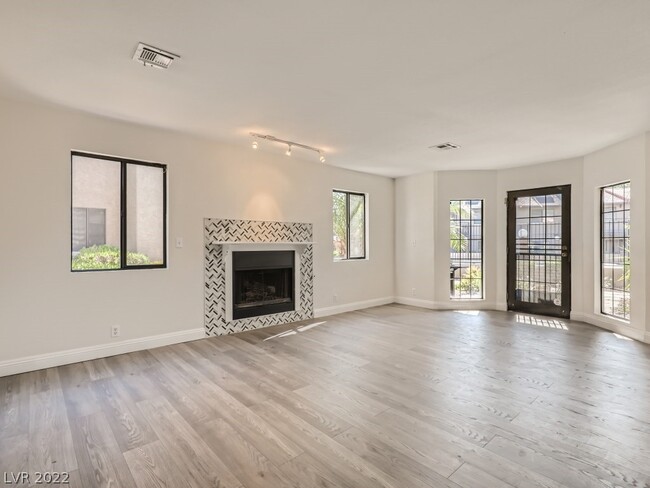 Building Photo - 4000 Tirana Way