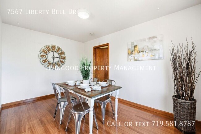 Foto del edificio - 7567 Liberty Bell Dr