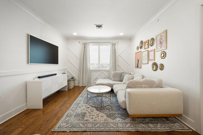 Foto del edificio - 3316 John F. Kennedy Blvd