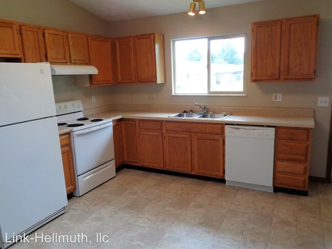 Building Photo - 3 br, 1.5 bath House - 2921 Caldwell Street