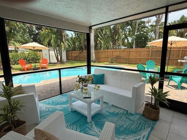 Foto del edificio - 721 NW 36th St