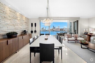 Building Photo - 6000 Island Blvd