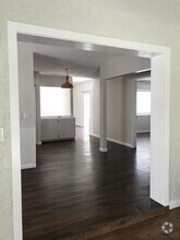 Building Photo - 433 San Jose Dr