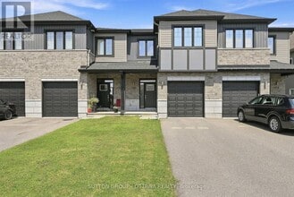Building Photo - 196 Jardiniere St
