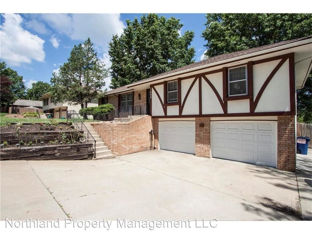 Primary Photo - 3 br, 2.5 bath House - 1604 NE 72nd St.