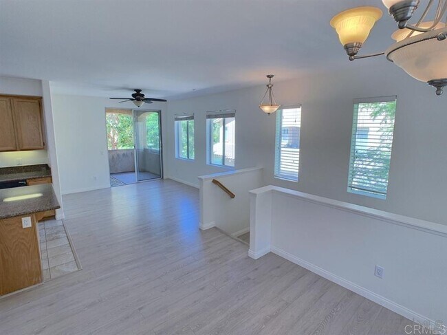 Building Photo - 3183 Dehesa Rd