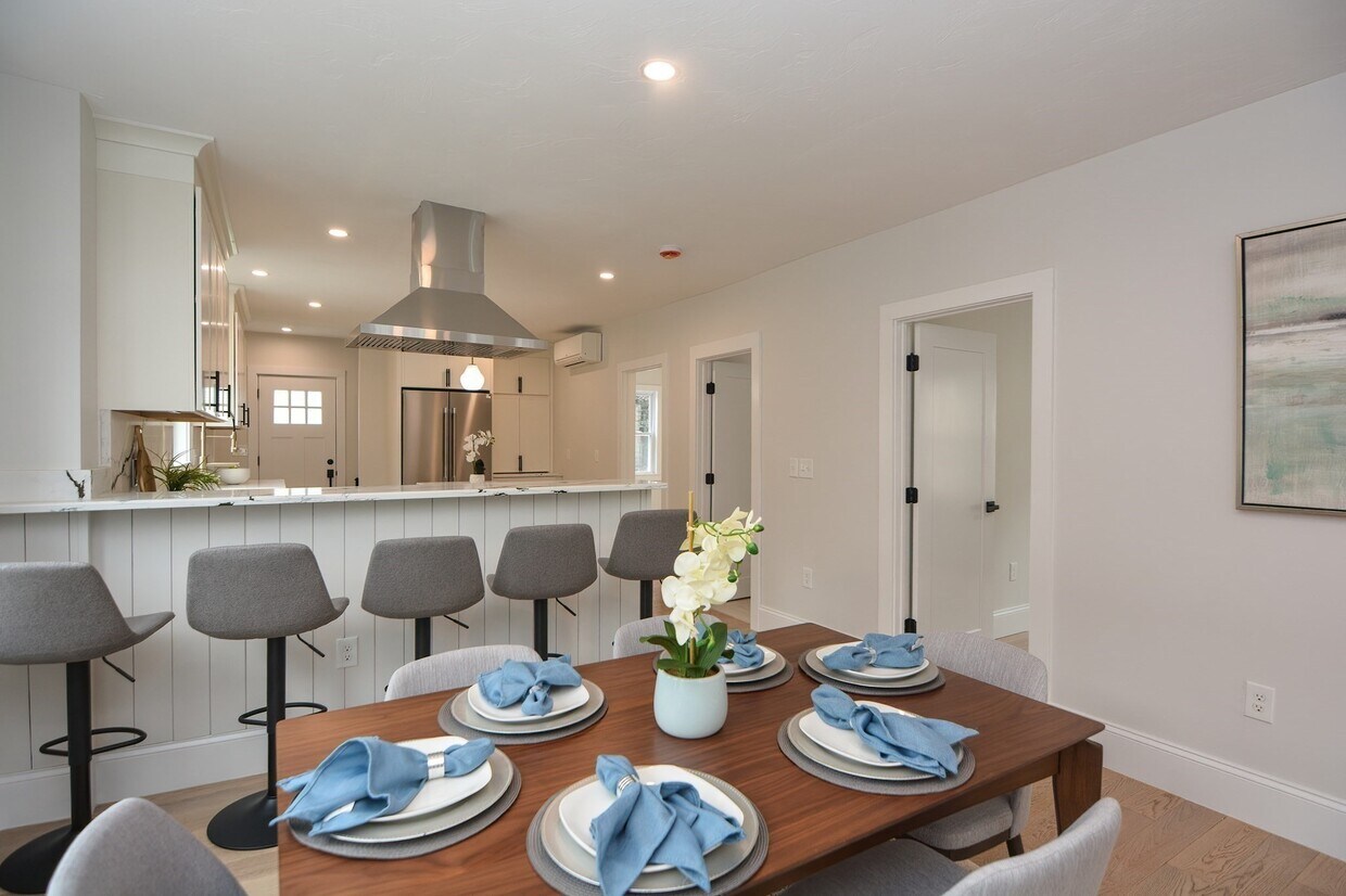 Foto principal - 57 Garrison Ave