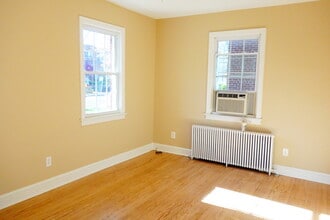 Building Photo - 8413 Flower Ave Building Photo - 8413 Flower Ave