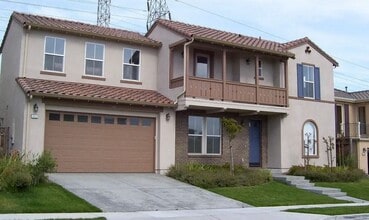 Building Photo - 1512 Quiet Pond Ln