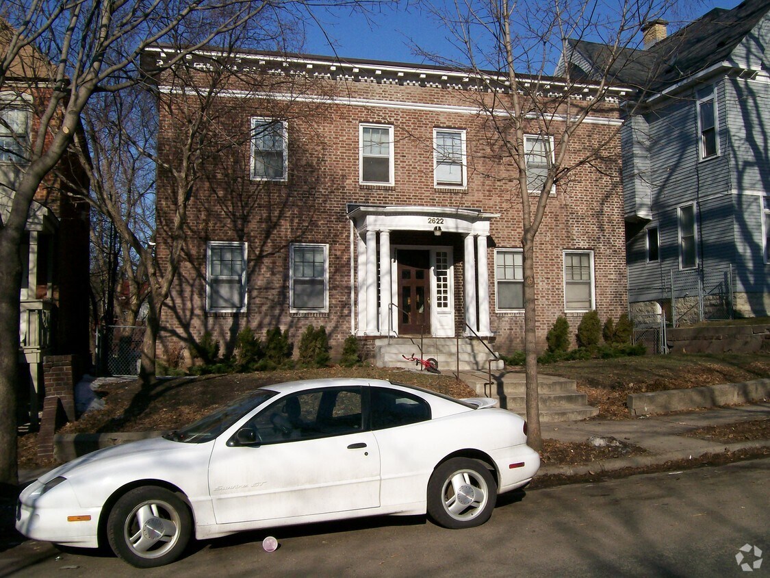 Building Photo - 2622 S 3rd Ave