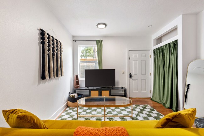 Foto del edificio - 3007 SW Multnomah Blvd