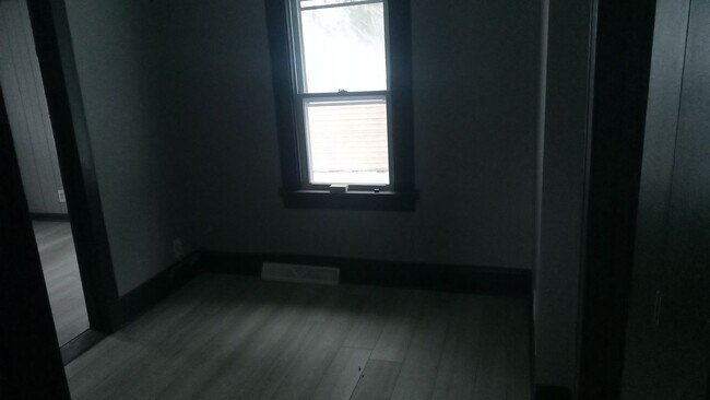 Foto del edificio - 2821 Kenmore Ave