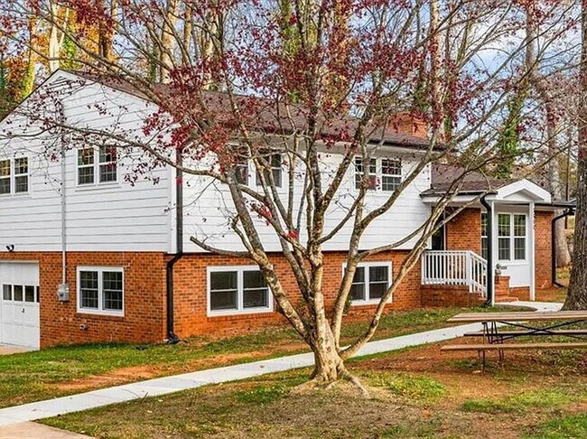 Foto del edificio - Earn Wealth While Leasing - Like a Homeowner - Lease to Own