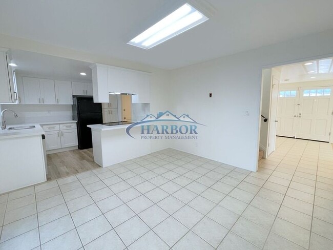 Building Photo - 1107 Opal St