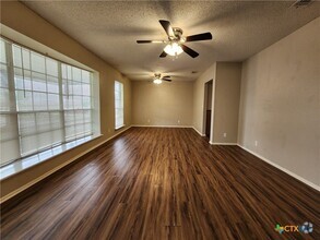 Building Photo - 1480 W Klein Rd