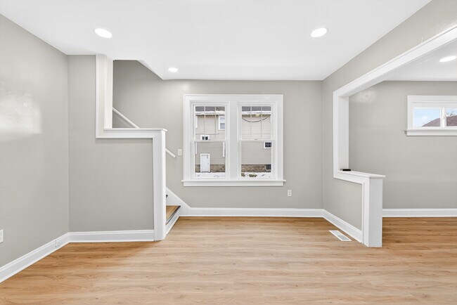 Foto del edificio - 1234 S Champion Ave