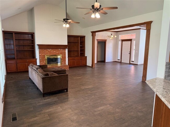 Building Photo - 4205 NW 146th Terrace
