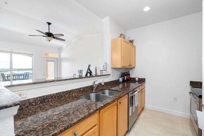 Building Photo - 5000 Culbreath Key Way