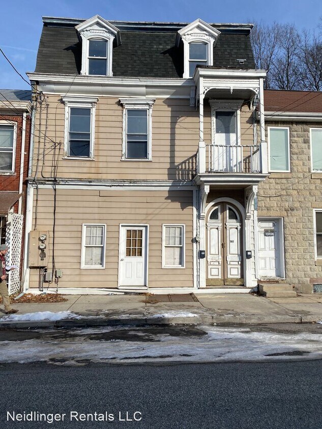 Primary Photo - 161 W North St