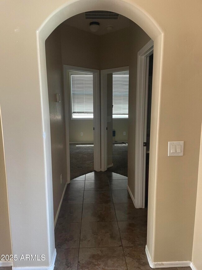 Building Photo - 30254 W Earll Dr