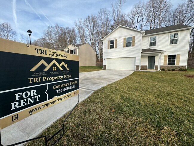 Building Photo - Brand New 4BR 2.5BA Home!