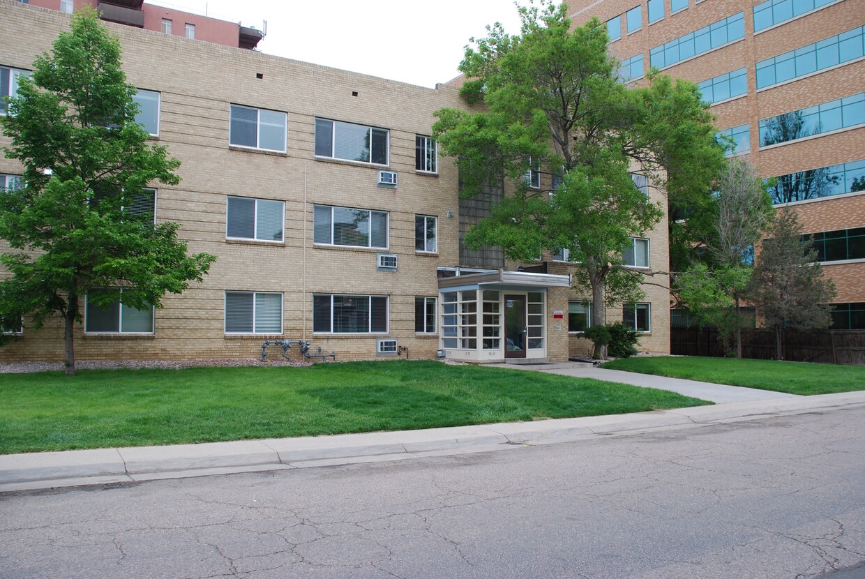 Primary Photo - 831 Cherry St